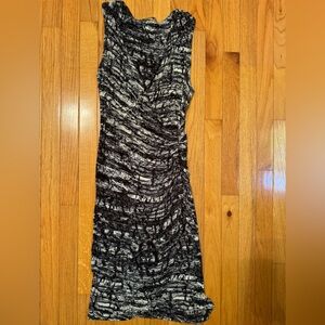 🖤⚪️black and white VELVET fitted dress!⚪️🖤